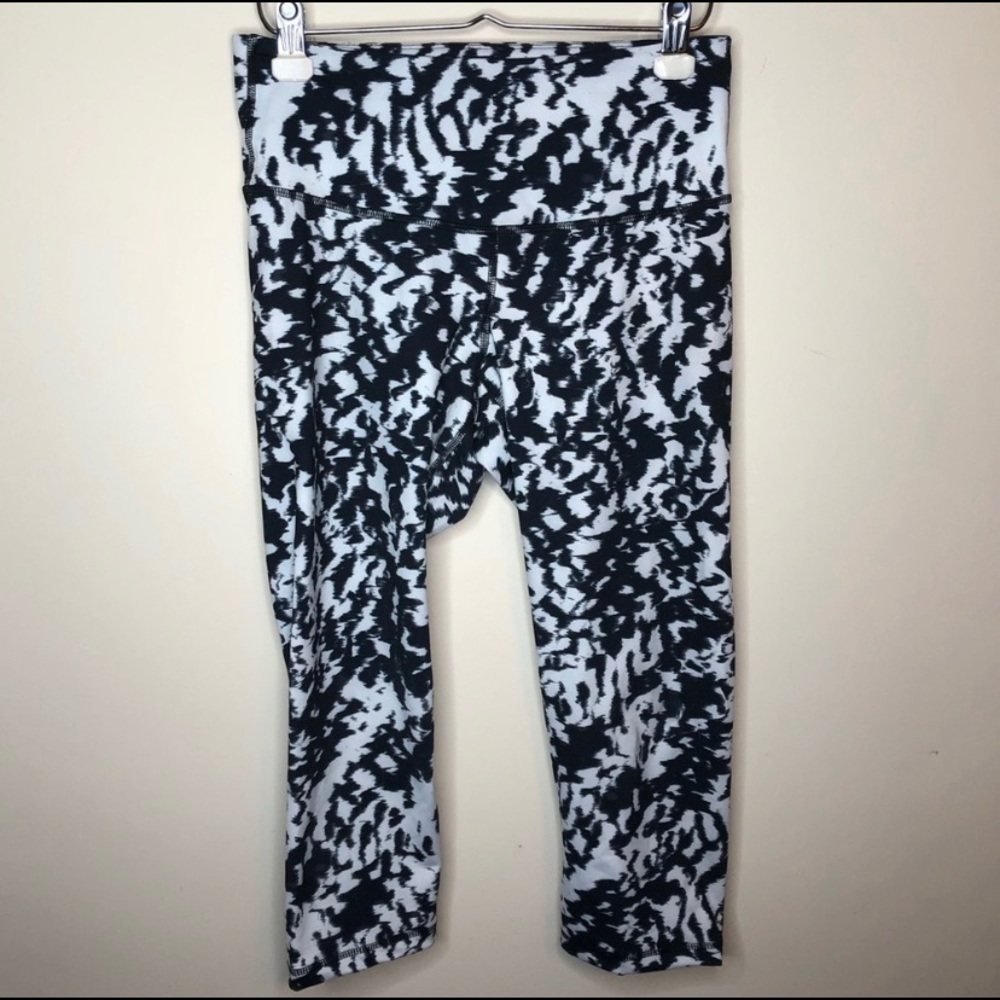 Old Navy Cropped Athletic Pants